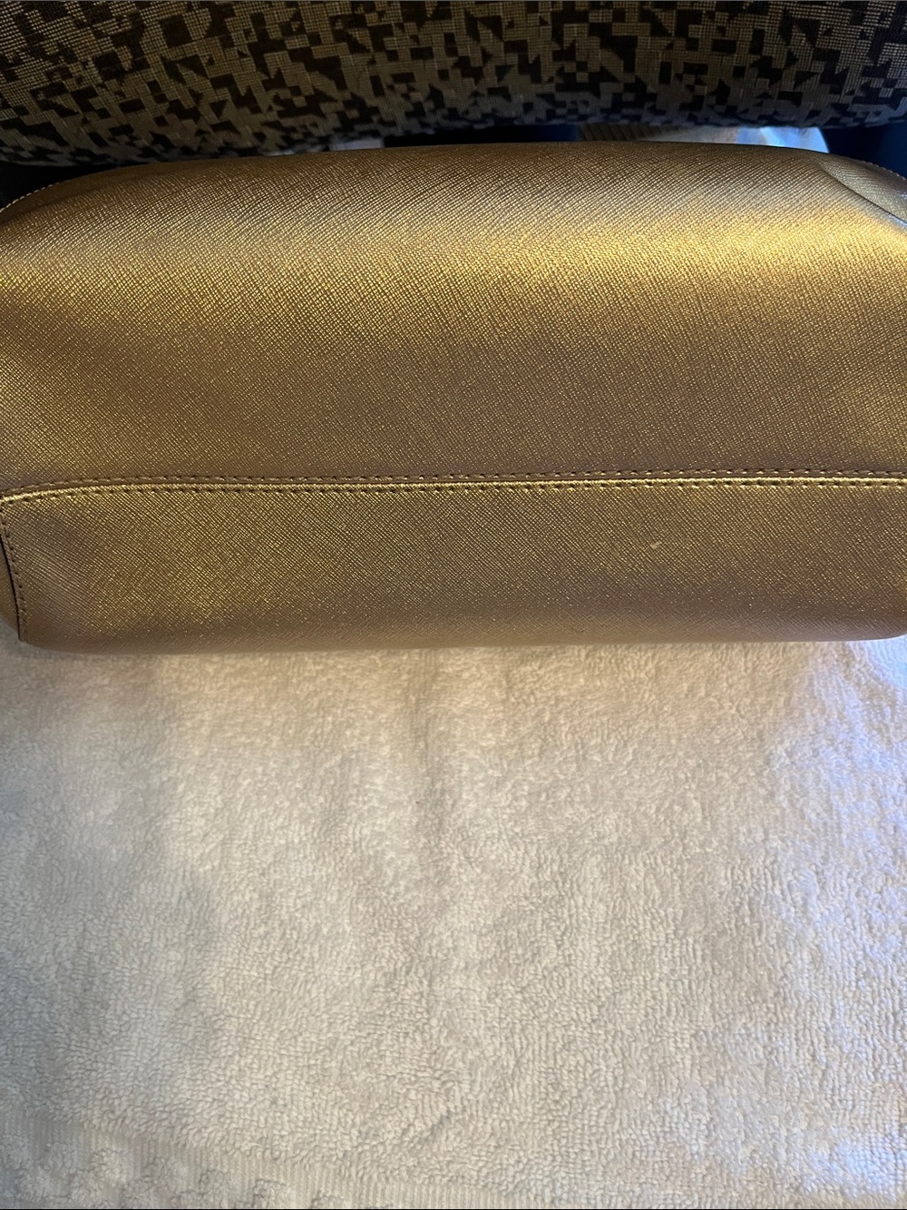 Michael Kors Metallic Gold Chain-Handle Tote W15” D10” - Picture 3 of 10
